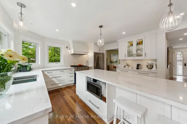 Additional image 15 of 293 River Glen Blvd