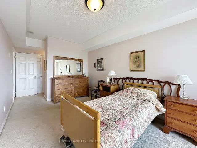 Additional image 21 of 3085 Bloor St Unit 503