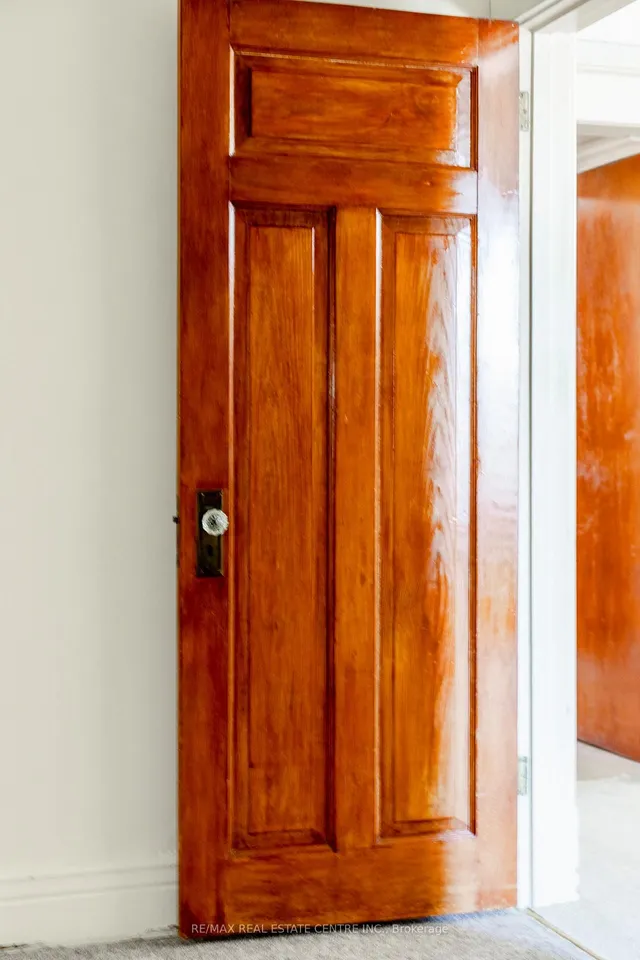 Additional image 15 of 27 Barons Ave