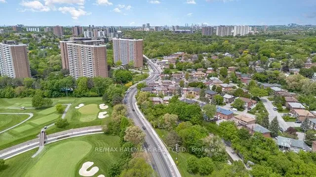 Additional image 32 of 35 Clairton Cres