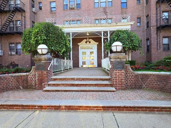 17040 Highland Ave, Jamaica, NY 11432