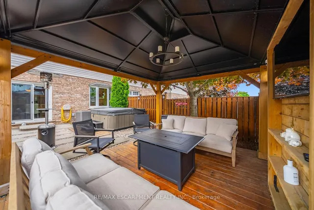 Additional image 43 of 16 OLIVIA Pl