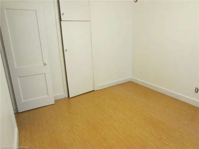 Additional image 10 of 35 Stapleton Ave