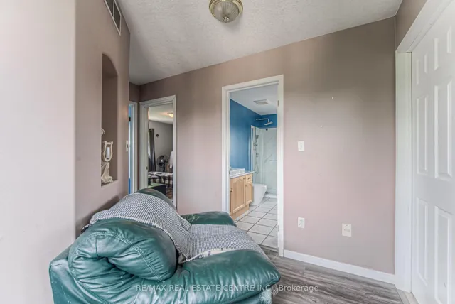 Additional image 20 of 112 Milfoil Cres