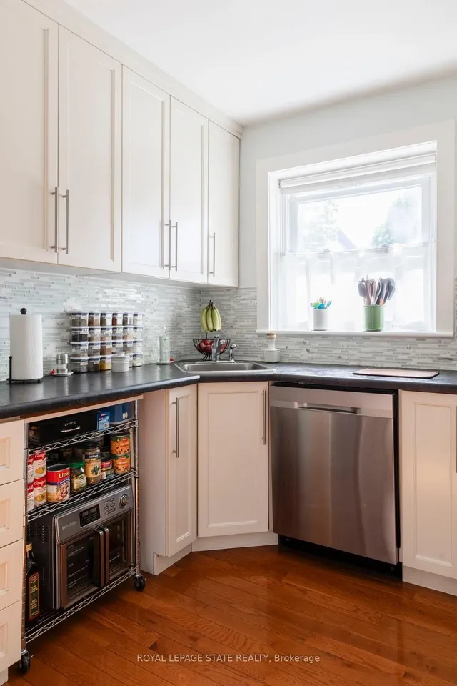 Additional image 14 of 2 Stroud Rd Unit 2