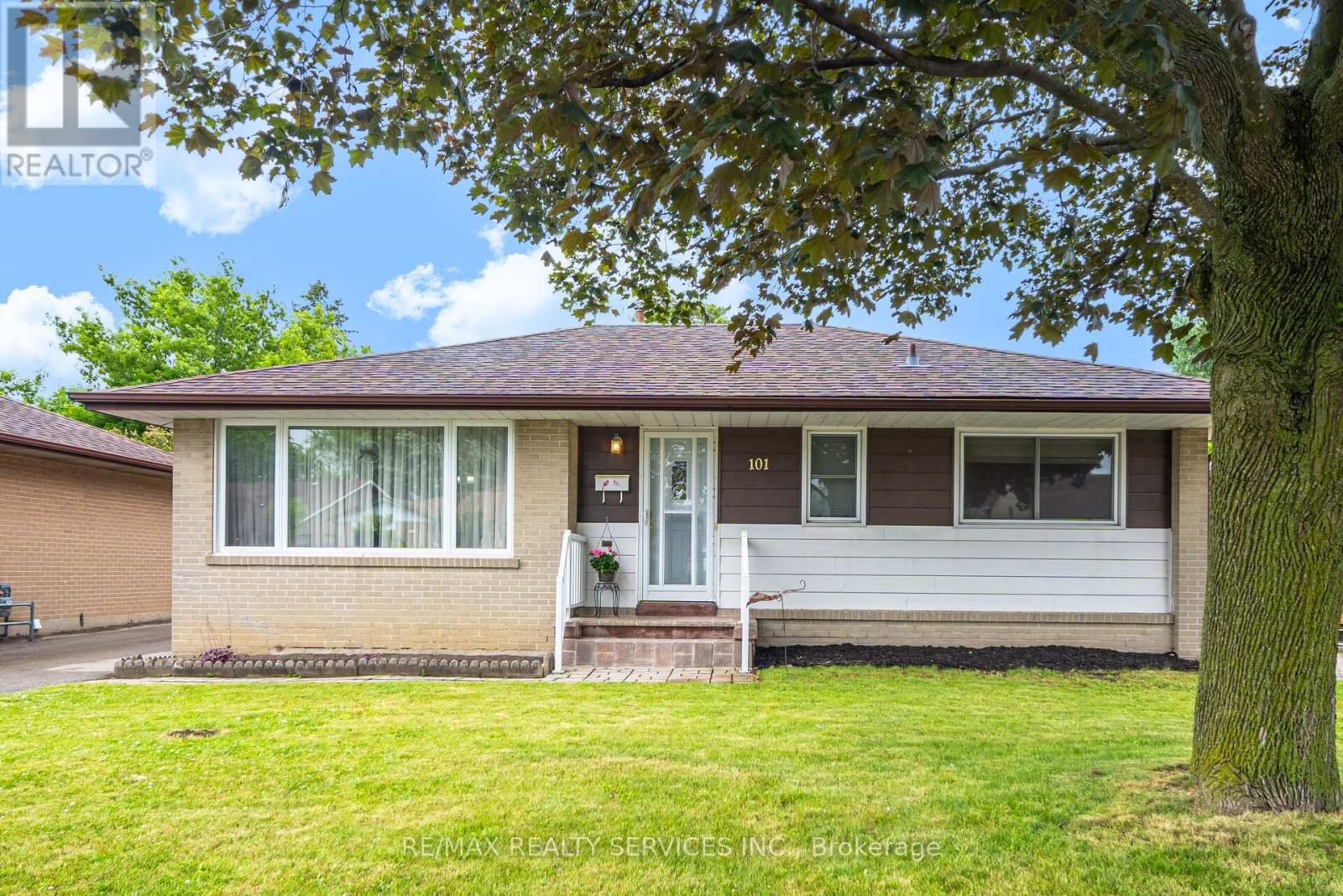 101 CLARENCE STREET|Brampton (Brampton East), Ontario L6W1S8