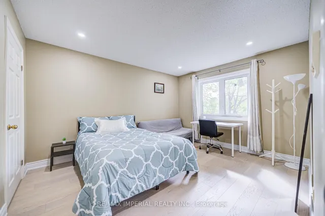 Additional image 30 of 36 Marlena Dr