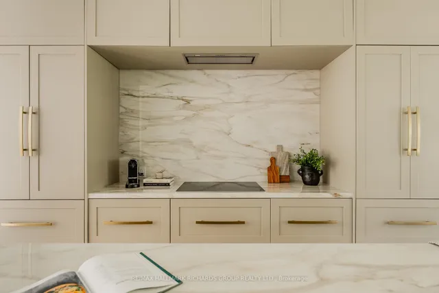 Additional image 11 of 1331 Queen St Unit TH2