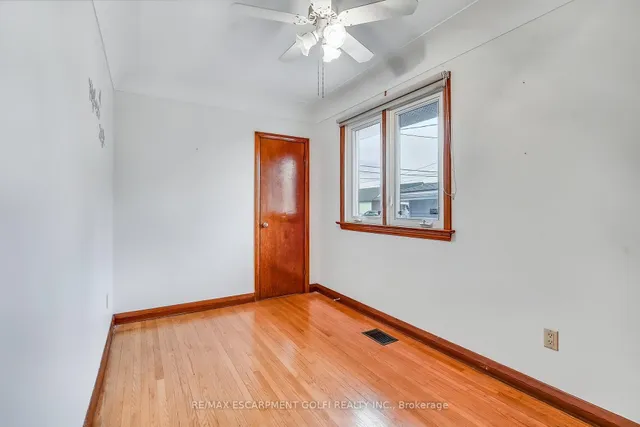 Additional image 8 of 169 Adeline Ave