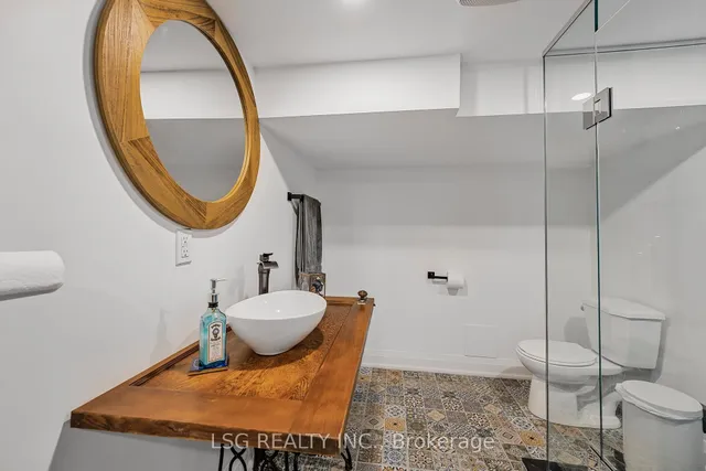 Additional image 27 of 202 Linsmore Cres