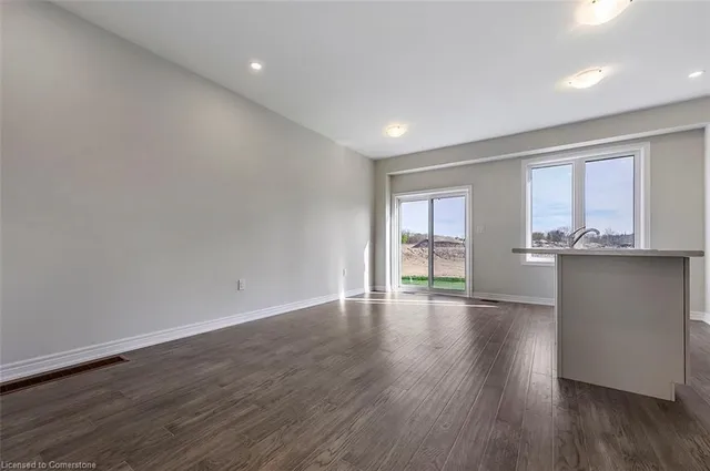 Additional image 6 of 149 Aquasanta Cres