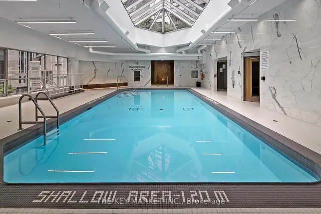 Additional image 39 of 1001 Bay St Unit 813