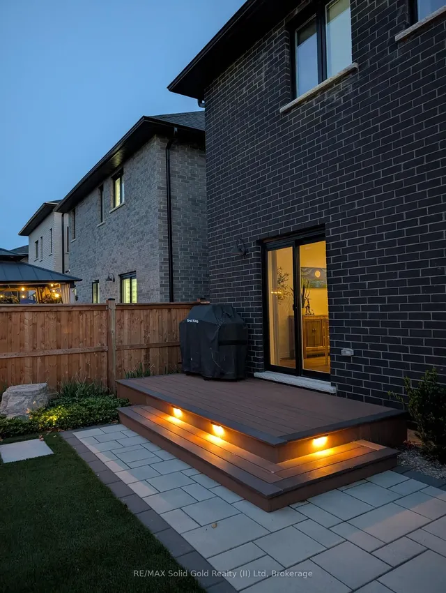 Additional image 42 of 604 Doonwoods Cres