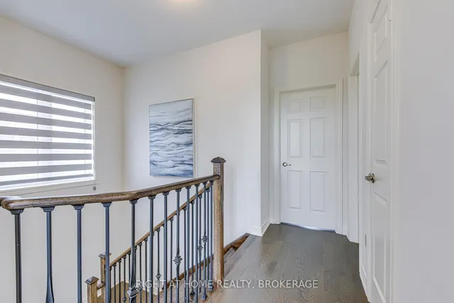 Additional image 32 of 451 Dundas St