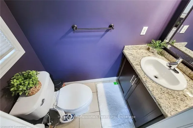 Additional image 4 of 33 Marina Point Cres