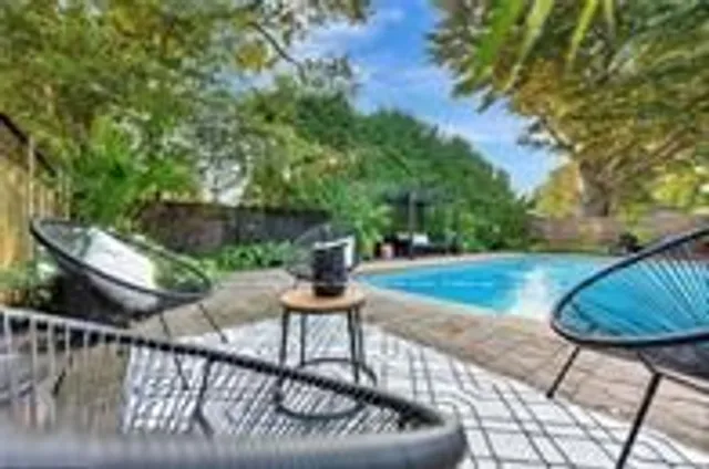 Additional image 31 of 564 Rosedale Cres