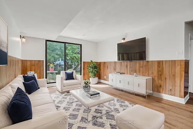 Additional image 22 of 33 Pettibone Sq