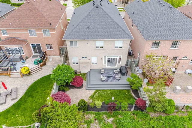 Additional image 38 of 74 Robarts Dr