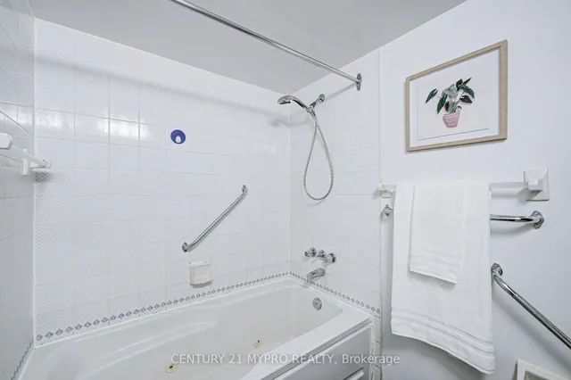 Additional image 15 of 1001 Bay St Unit 1506