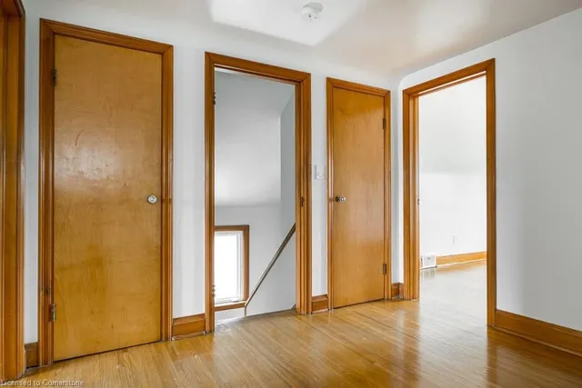 Additional image 38 of 424 Cochrane Rd