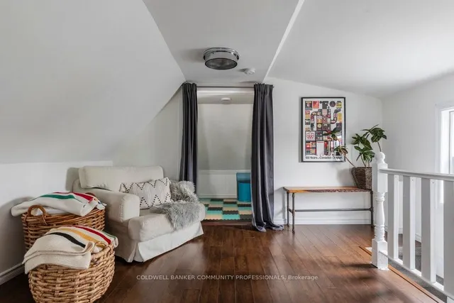 Additional image 44 of 208 Balmoral Ave