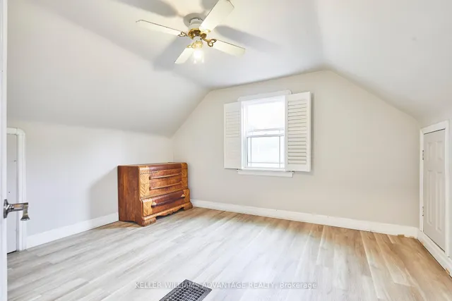 Additional image 20 of 128 Harewood Ave