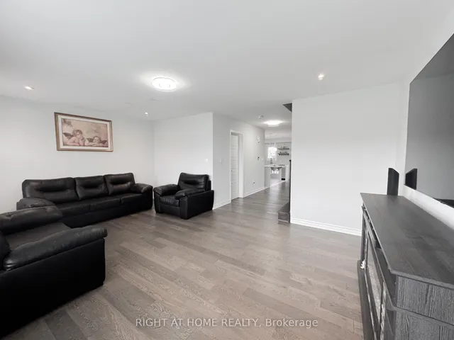 Additional image 11 of 1125 Leger Way Unit 6