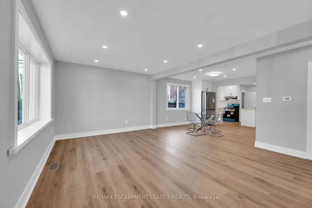 Additional image 36 of 24 CLAPHAM Rd