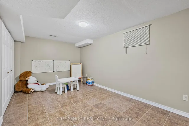 Additional image 29 of 42 Napoleon Cres