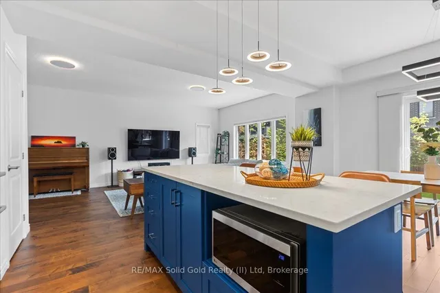 Additional image 15 of 604 Doonwoods Cres