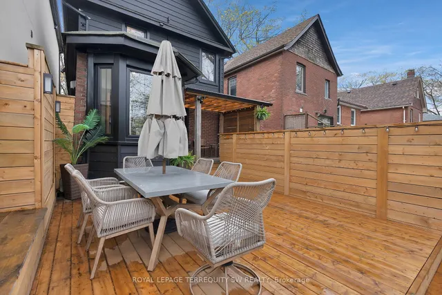 Additional image 43 of 17 Queensbury Ave