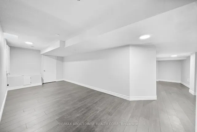 Additional image 38 of 71 Cobblehill Cres