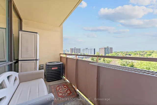 Additional image 47 of 61 Richview Rd Unit 1012