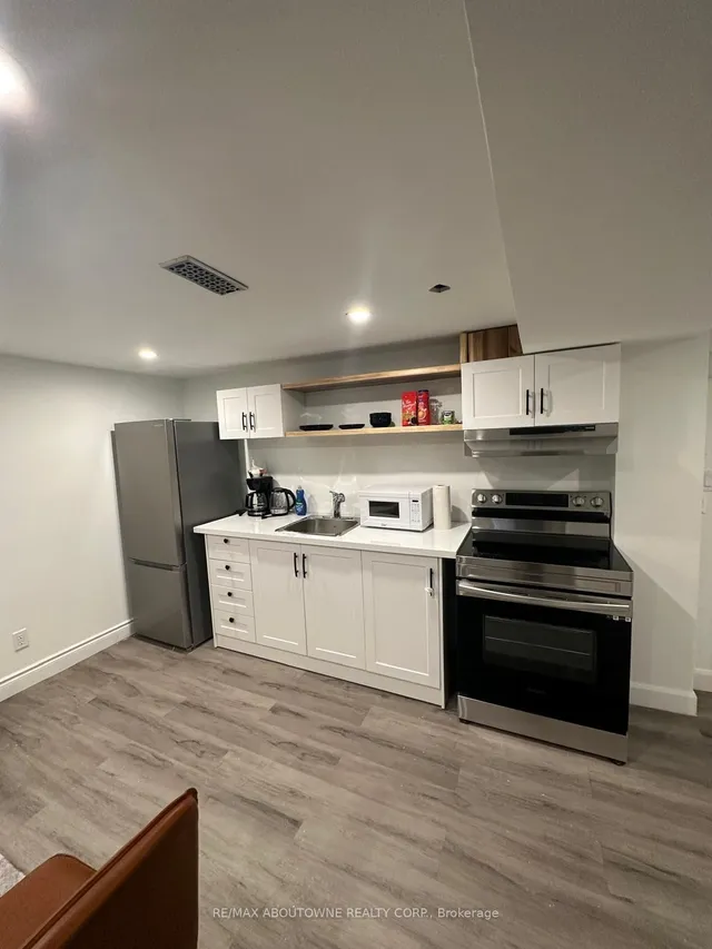 Additional image 29 of 66 Wellington St