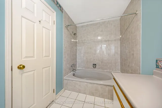 Additional image 23 of 500 Silverthorne Cres Unit 6