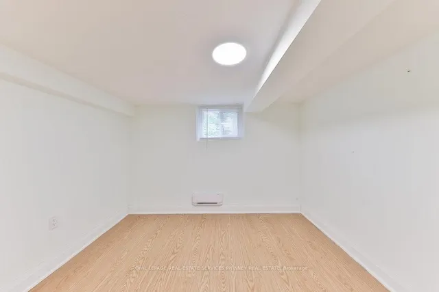 Additional image 17 of 409 Mortimer Ave