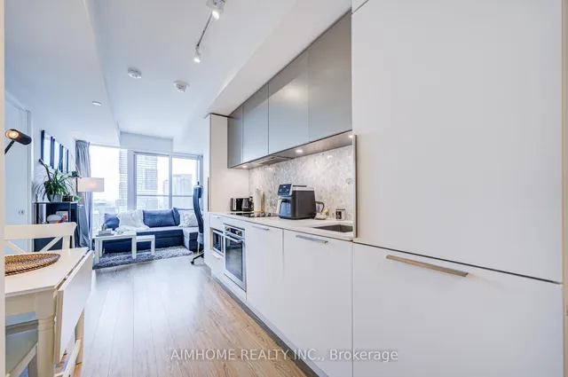 Additional image 7 of 85 Wood St Unit 4105