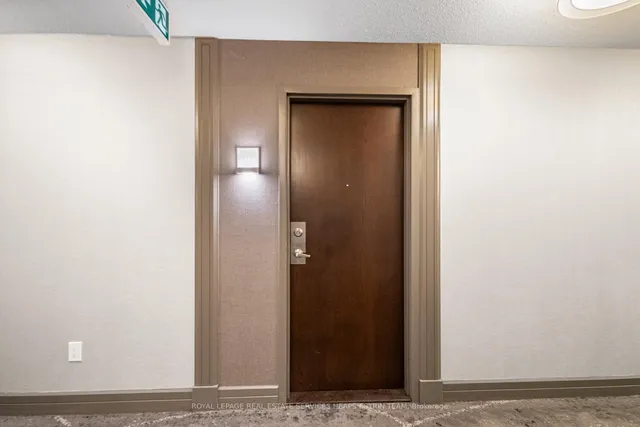 Additional image 17 of 19 Avondale Ave Unit 411