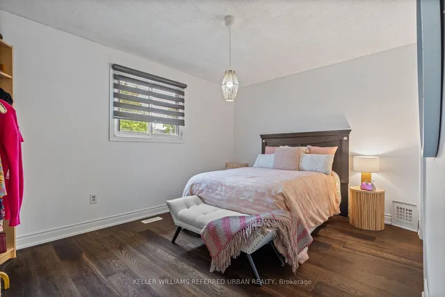 Additional image 26 of 23 Sinena Ave