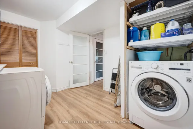 Additional image 35 of 38 Eldomar Ave