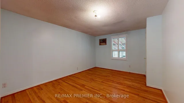 Additional image 33 of 114 Branstone Rd