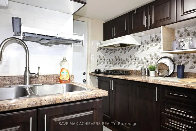 Additional image 34 of 10 Damascus Dr