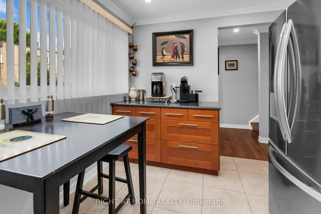 Additional image 23 of 400 Bloor St Unit 75