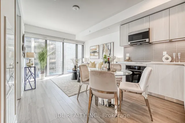 8 Cumberland St Unit 3105