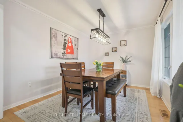 Additional image 12 of 477 Farlow Cres