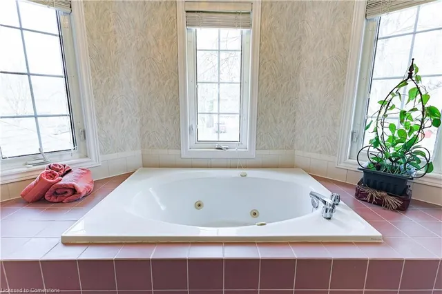 Additional image 32 of 397 Devonshire Terr