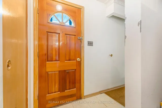 Additional image 3 of 45 East 17th St