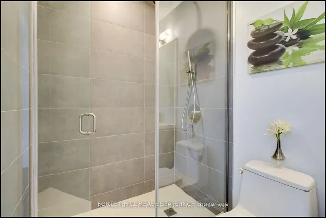 Additional image 17 of 2020 Bathurst St Unit 211