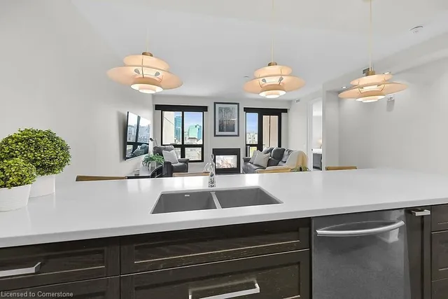 Additional image 9 of 181 James St Unit 804