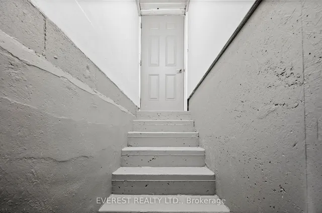 Additional image 39 of 41 JUNIPER Dr